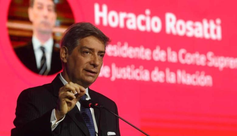 Rosatti cruzó Milei: “Si una dolarización elimina la moneda argentina es inconstitucional”