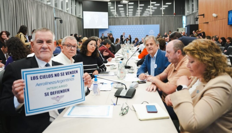 El gobierno fracasó en el intento de acelerar la privatización de Aerolíneas Argentinas