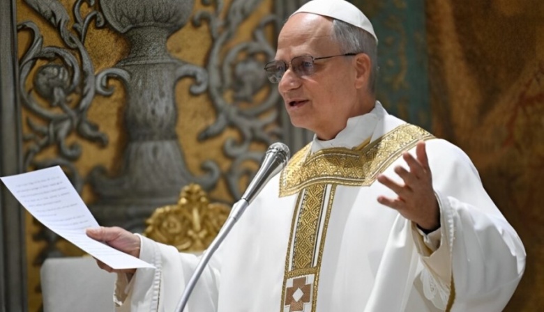 Primera homilía de León XIV: “Como dijo Francisco, estamos llamados a dar testimonio de nuestra fe”