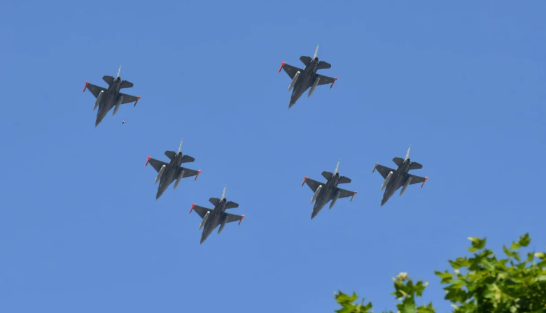 Llegaron a la Argentina los primeros F-16: apoyo financiero y logístico de EE.UU.