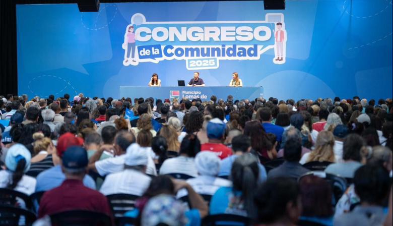 Otermín encabezó el Congreso de la Comunidad de Lomas junto a más de 5 mil vecinos
