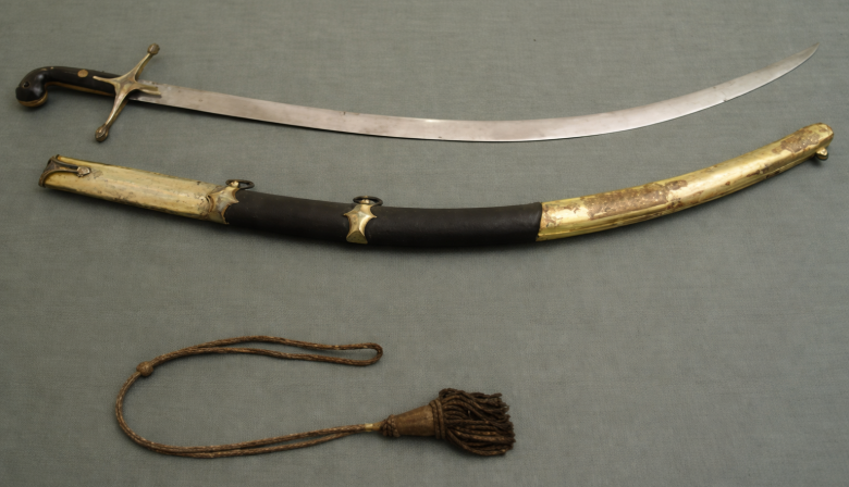 Renunció la directora del Museo Histórico Nacional tras la decisión de trasladar el sable corvo de San Martín