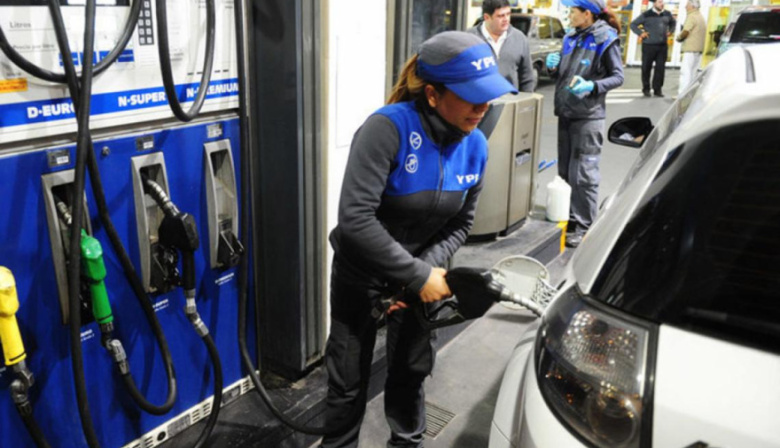 YPF aumentó los combustibles tras menos de un mes del congelamiento