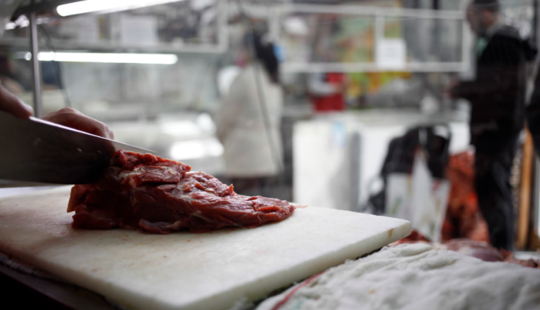 Los argentinos comen 4,9 kilos menos de carne vacuna que el año pasado