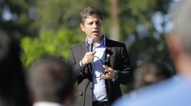 Tras el pedido de los gremios, Kicillof convocó a docentes y estatales a rediscutir salarios