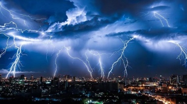 Tormenta de Santa Rosa: continúa la alerta por lluvia y viento en media Provincia