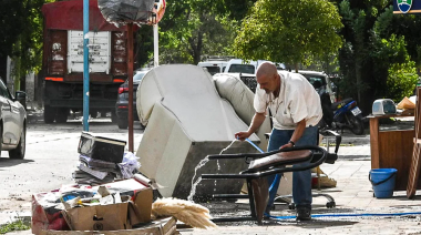 Bahía Blanca sigue en emergencia a 48 horas del temporal: 13 muertos y desesperada búsqueda de desaparecidos