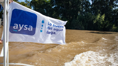 El Gobierno autorizó la privatización total de AySA y pondrá a la venta el 90% de sus acciones