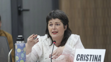 Carolina Gaillard denunció una “campaña sucia con IA” y ratificó su candidatura