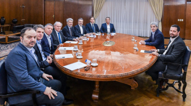 Luis Caputo se reunió con supermercadistas y apuntó a las tasas municipales