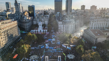 Docentes universitarios convocaron a un paro de una semana tras la marcha federal