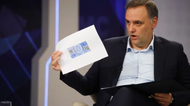 Adorni admitió que ocultó US$500.000 y dijo que eran ahorros "en negro"