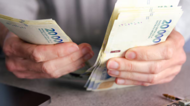 Sin acuerdo en el Consejo, el Gobierno definió el salario mínimo hasta abril de 2027
