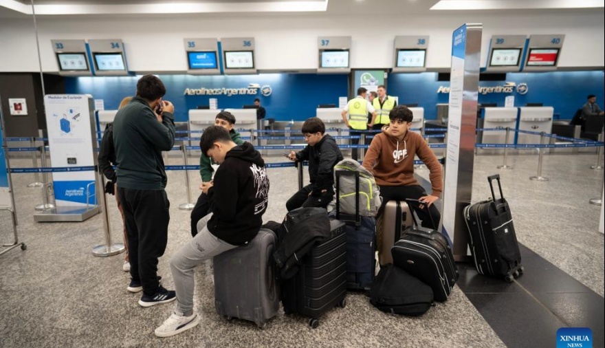 Aerolíneas en alerta: paro de controladores aéreos impactará vuelos nacionales e internacionales