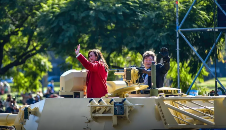 La motosierra alcanzó al desfile militar del 9 de Julio, que este año no se realizará