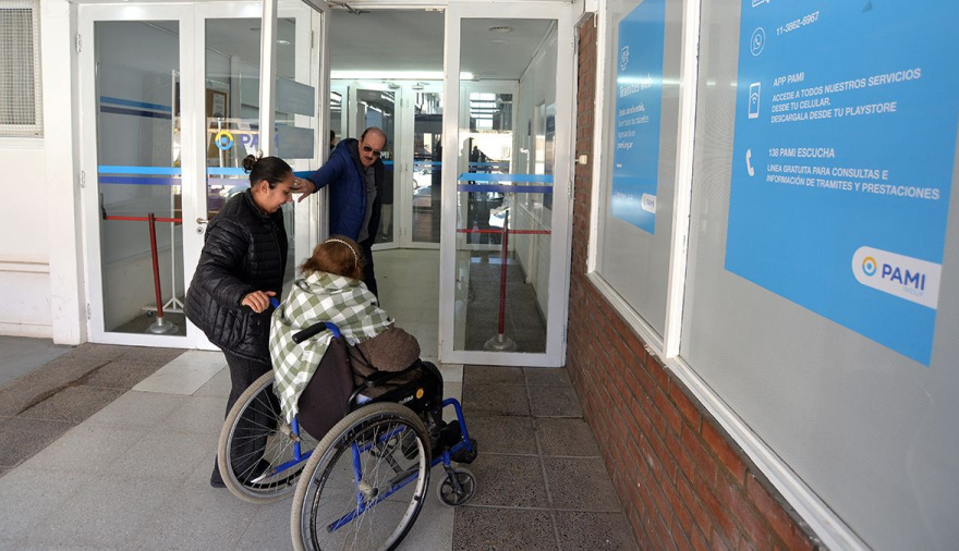 Cámaras que nuclean a más de 100 clínicas suspenderán la atención al PAMI por 48 horas